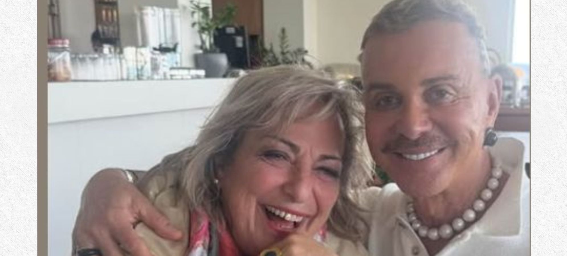 Η Τέτα Μπονάτσου εθεάθη με εκλεκτή παρέα στο Ξυλόκαστρο – Τι συζητήθηκε πίσω από τα χαμόγελα;